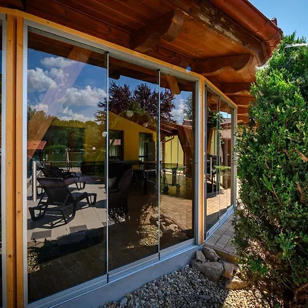 Вилла Alomkert Vendeghaz Бекессентандраш