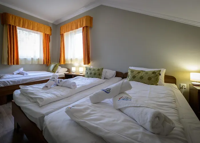 Alomkert Vendeghaz Бекессентандраш