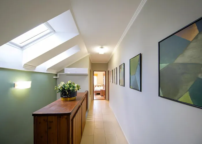 Alomkert Vendeghaz Бекессентандраш